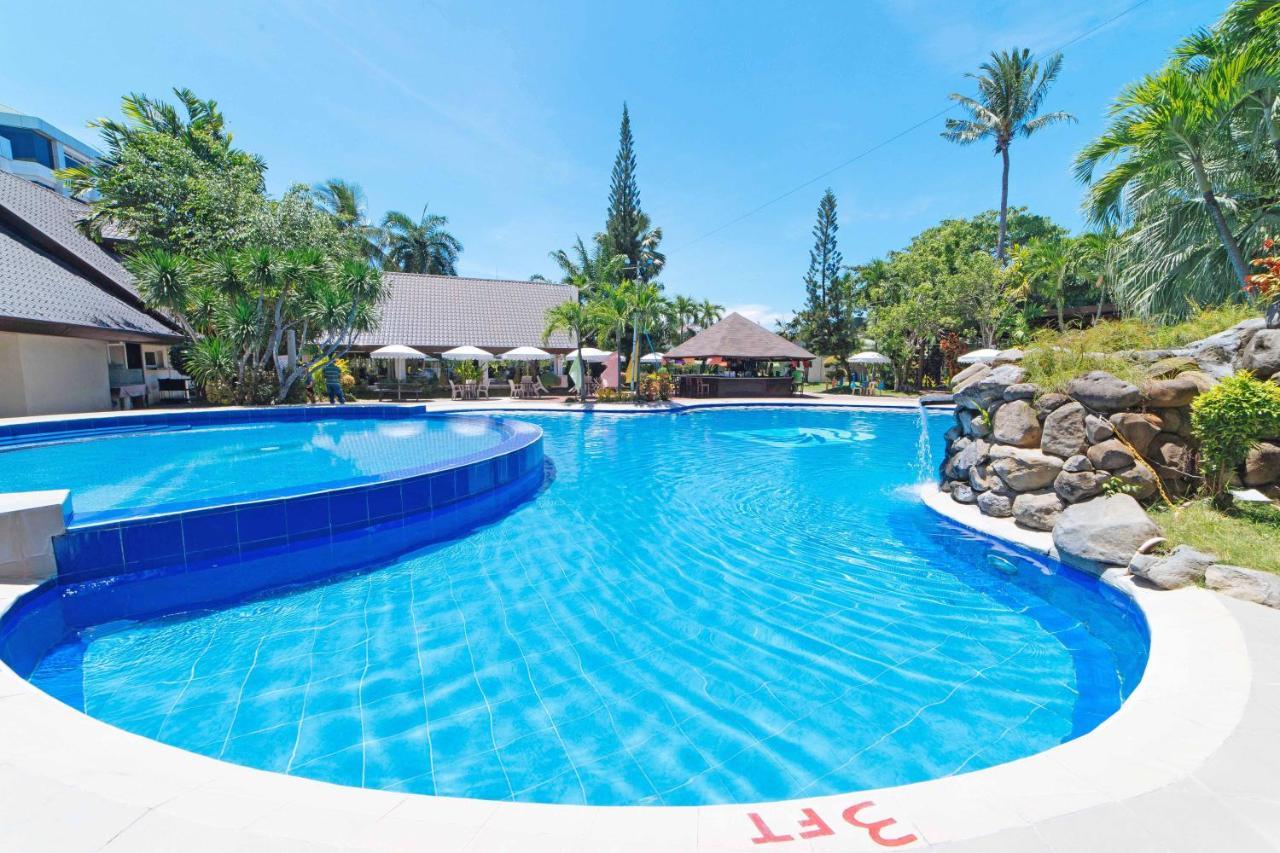 Reddoorz Premium @ The Ritz Garden Oases 호텔 Davao City 외부 사진