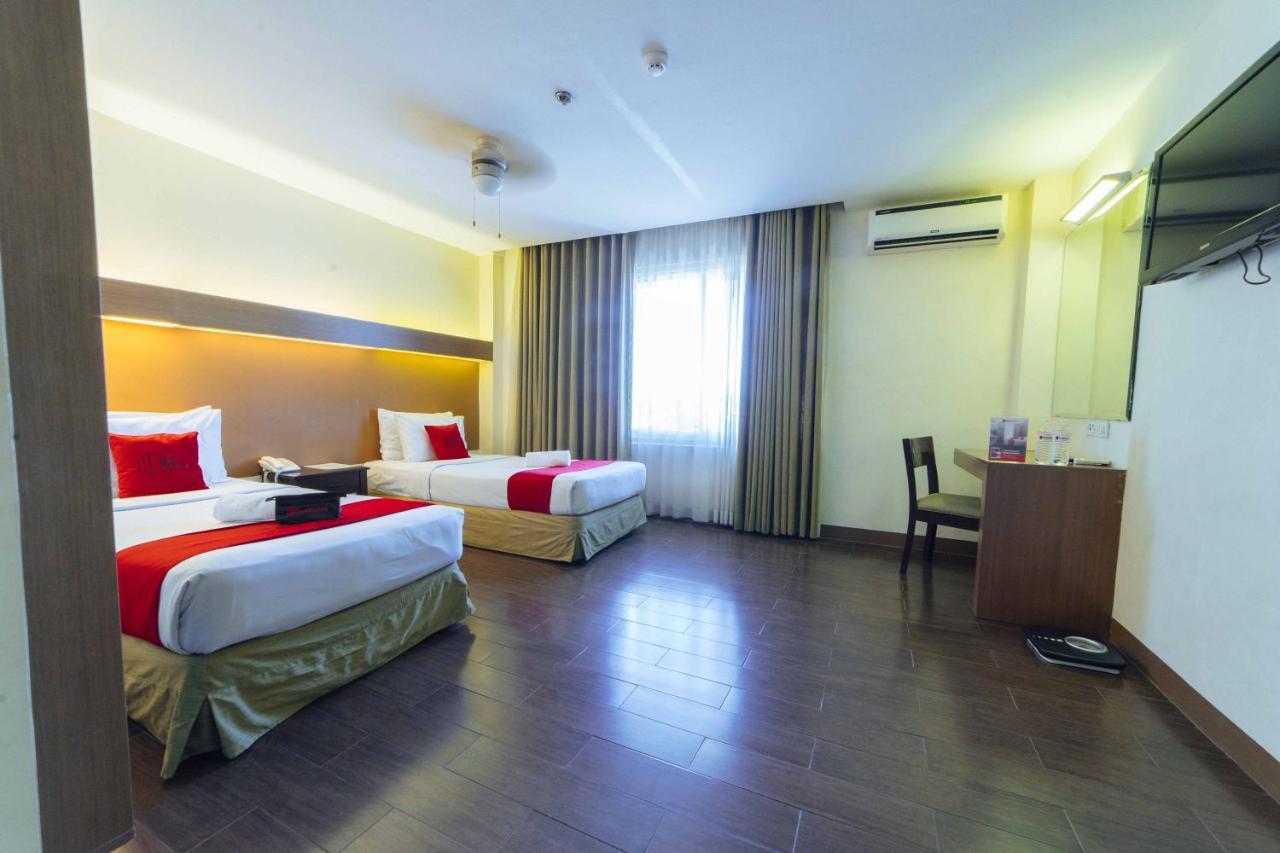 Reddoorz Premium @ The Ritz Garden Oases 호텔 Davao City 외부 사진