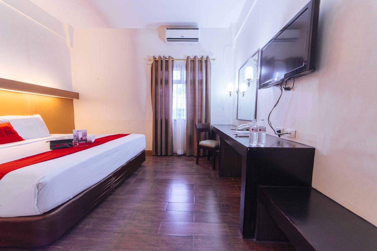 Reddoorz Premium @ The Ritz Garden Oases 호텔 Davao City 외부 사진
