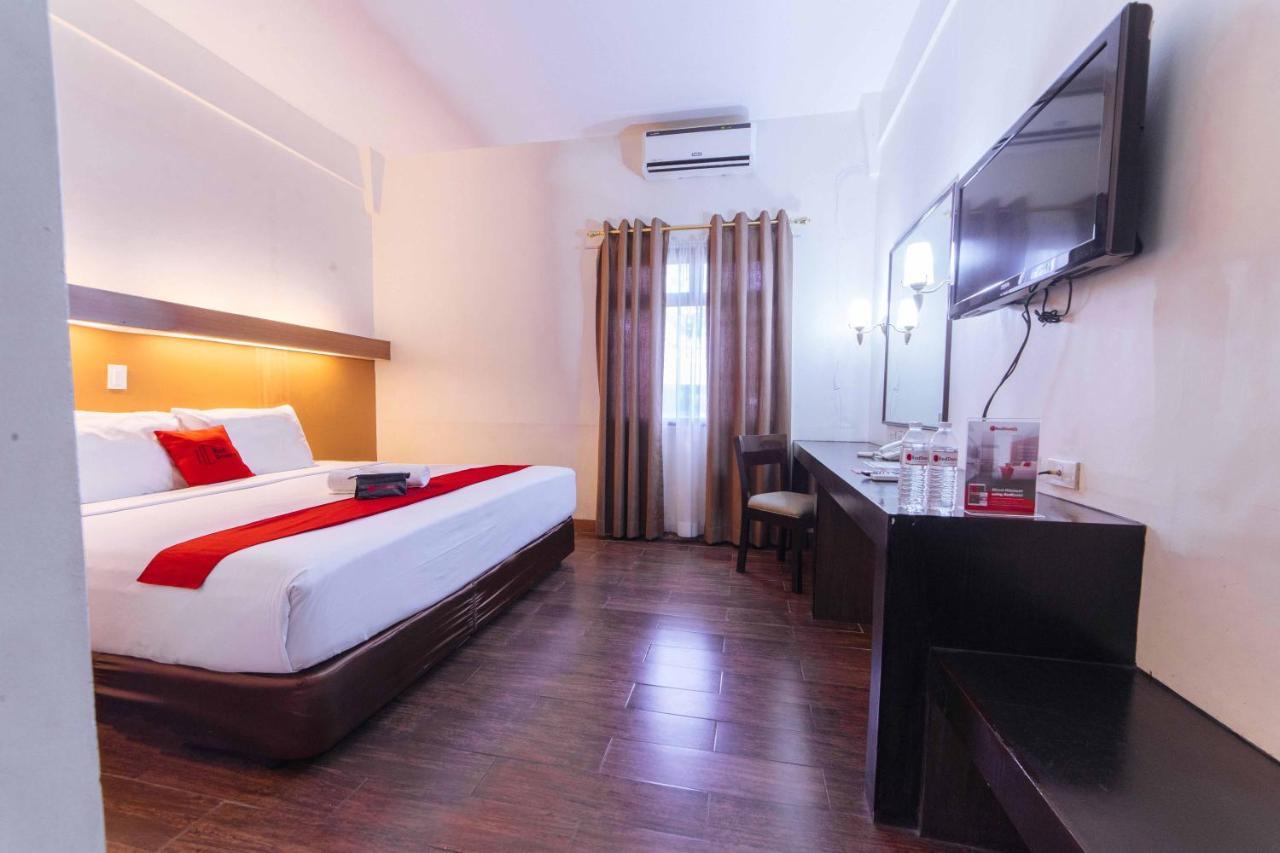 Reddoorz Premium @ The Ritz Garden Oases 호텔 Davao City 외부 사진